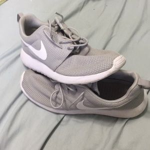 Nike Roshes